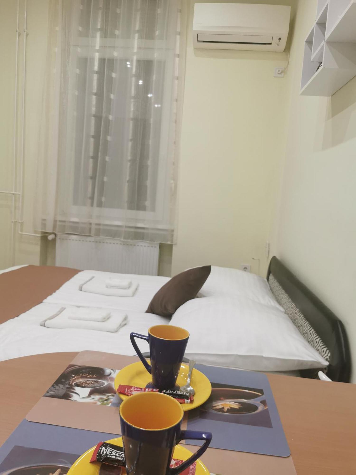 Baross-Hat 5 Szolnok Buitenkant foto